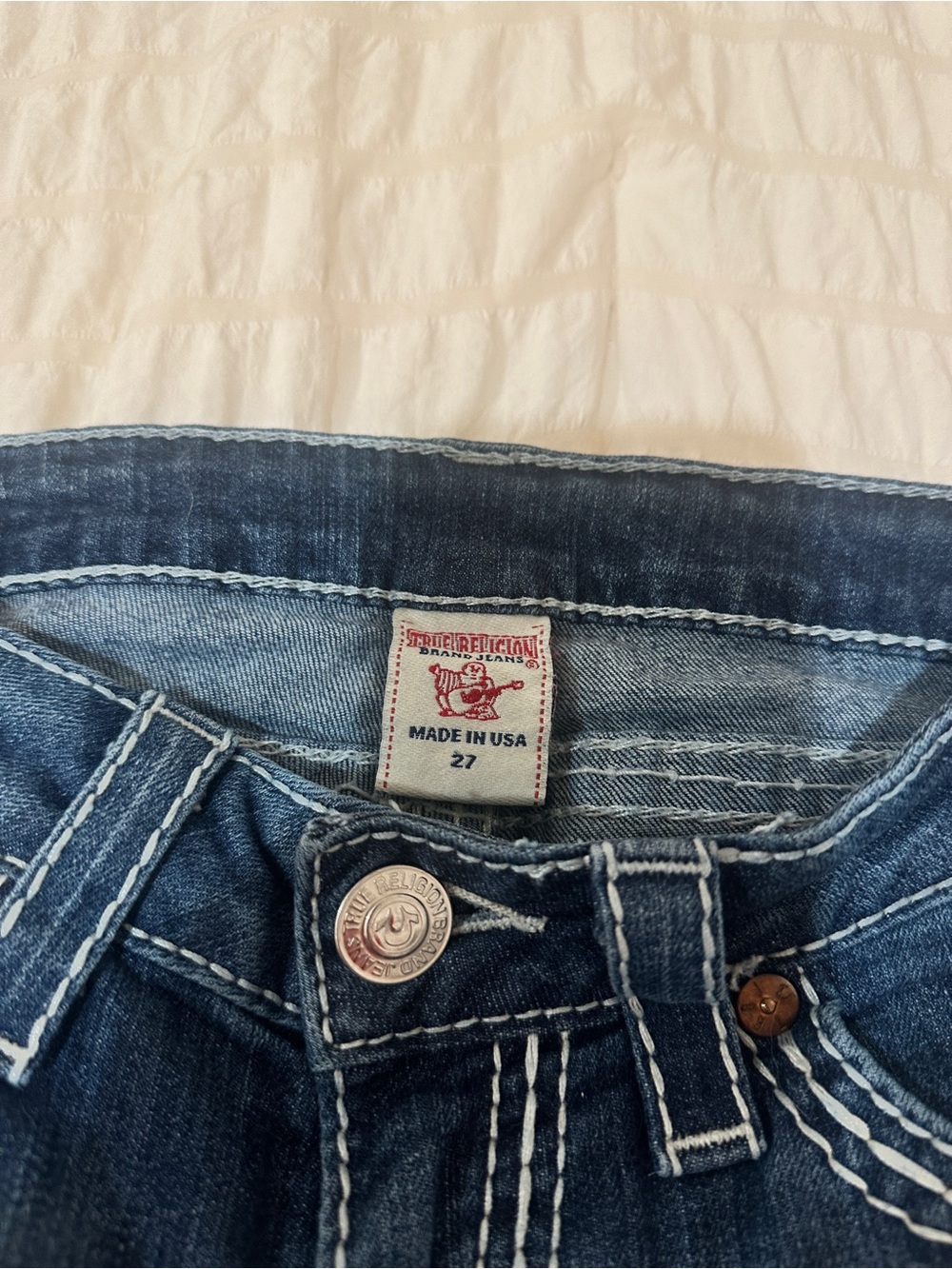 True Religion Dark Blue Straight Leg Jeans with White Contrast Stitching - Picture 2 of 3